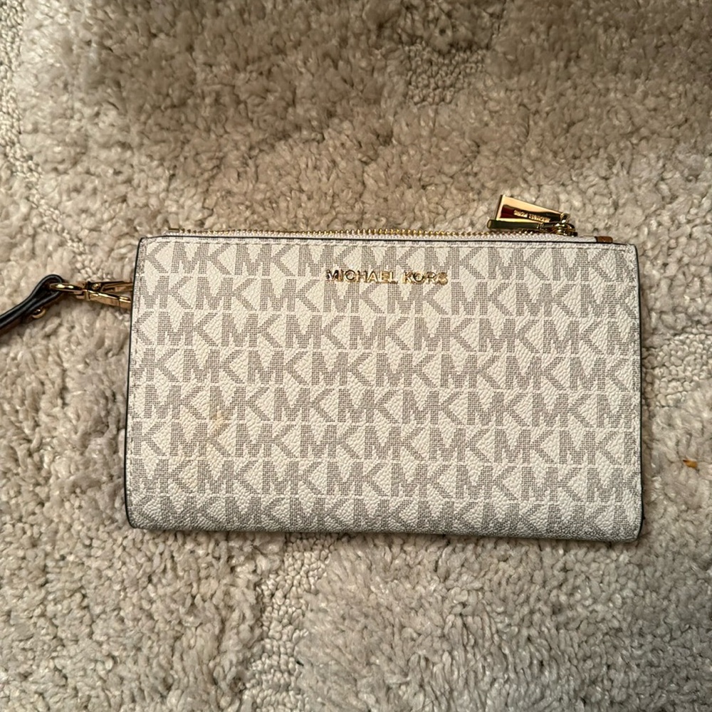 Michael Kors wristlet - NWOT